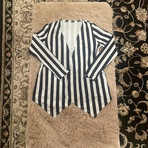 Women’s 2 Piece Black & White Long-sleeve Cardigan & Flared Jegging! - Picture 9 of 11